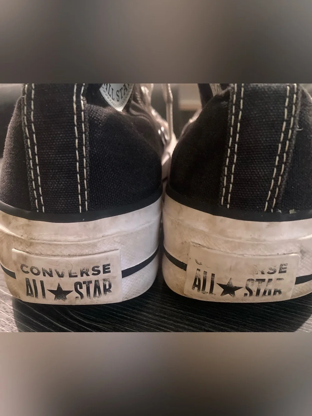 Converse Women’s High Tops 7.5 EUC